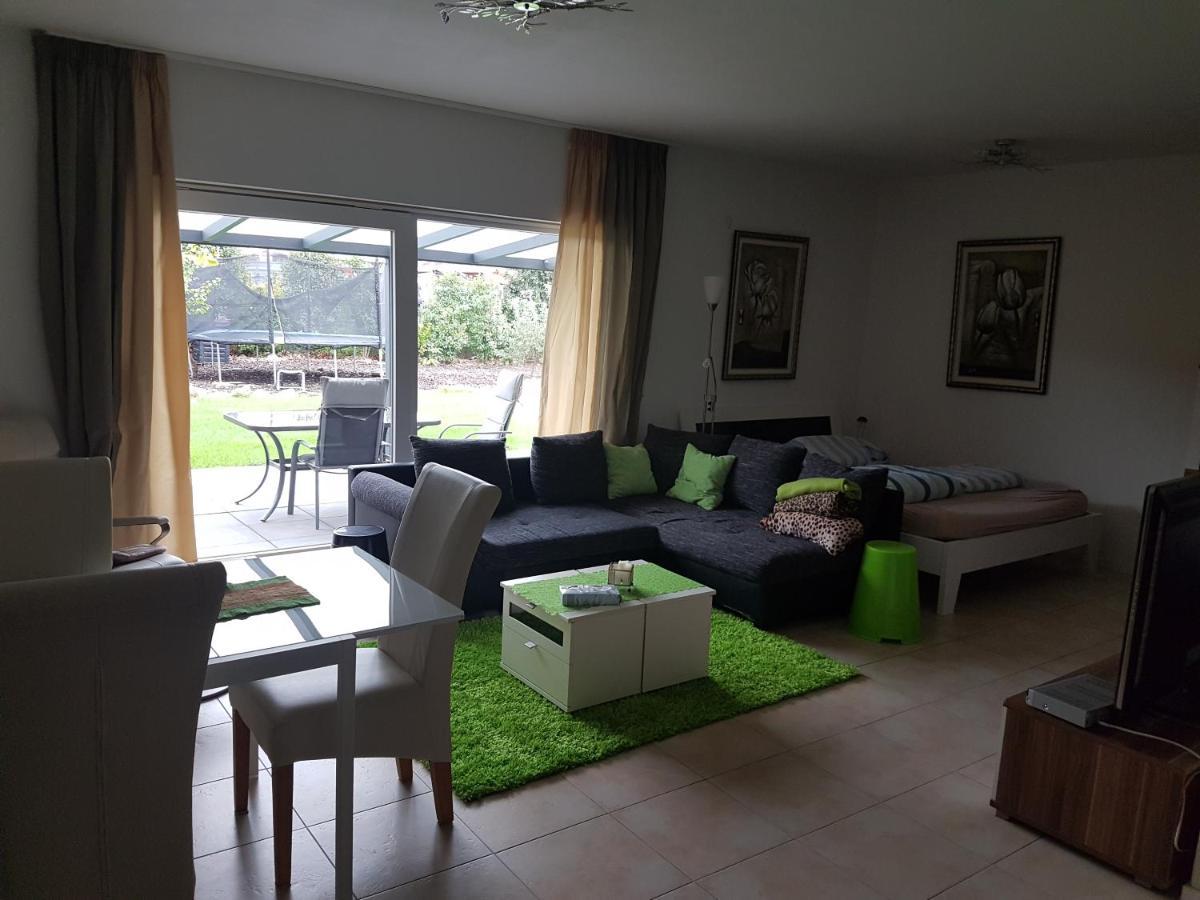 Ferienwohnung Ebenerdig Mit Terrasse & Garten, Wlan & Parkplatz! Self Check-In & Check-Out! Schwedenofen! Auggen Exterior foto